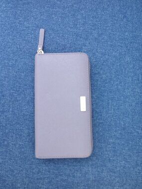 Kate Spade beige zip around wallet credit cards zipper coin back pocket